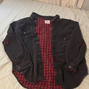 American Eagle Outfitters Black Jean Jacket with Red Plaid Lining